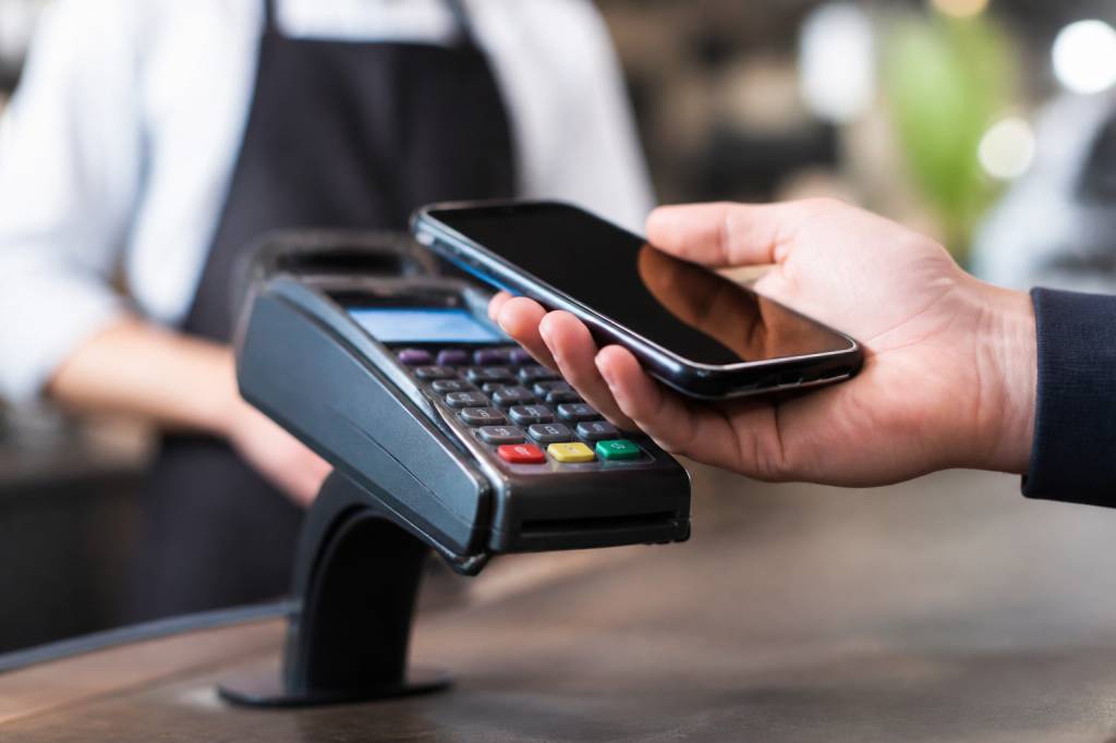 Comment payer avec son portable : les méthodes, applications et précautions à connaître